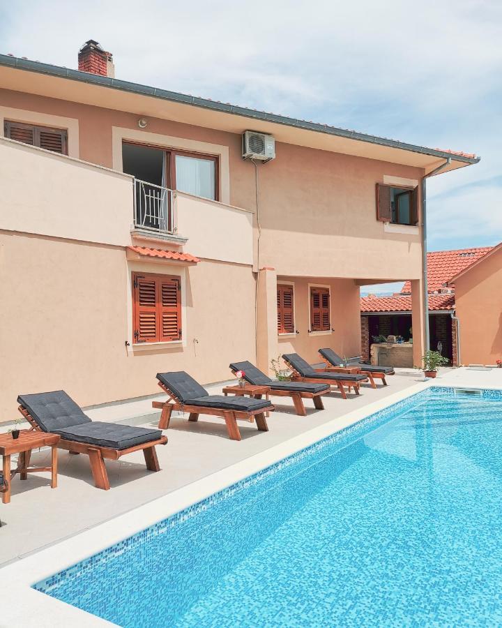 Apartments Matesic Ninski Stanovi 外观 照片